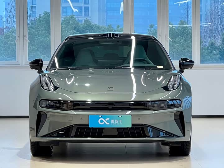 Фото 2 - Zeekr 001