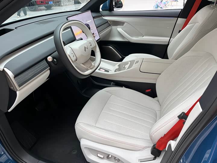 Фото 4 - Nio Onvo L60