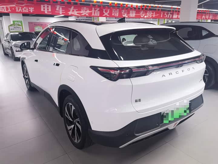 Фото 5 - BAIC Arcfox Alpha T5