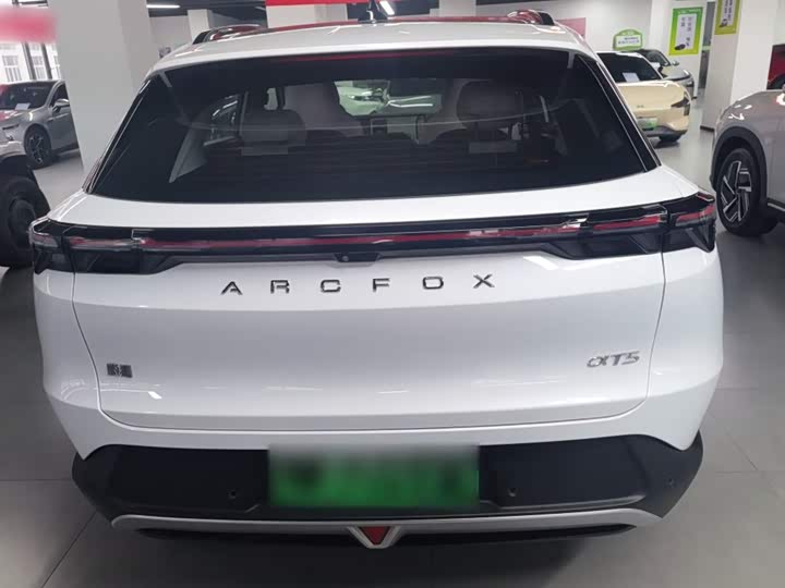 Фото 6 - BAIC Arcfox Alpha T5