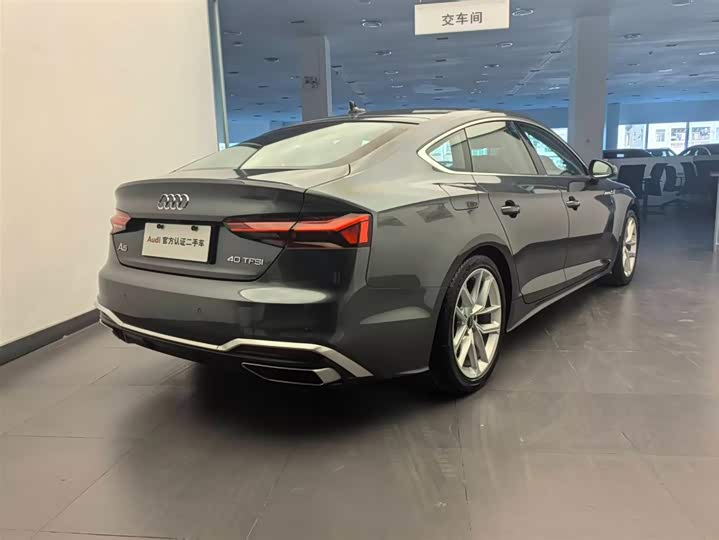 Фото 4 - Audi A5