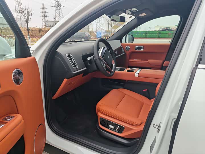 Фото 6 - LiXiang L7