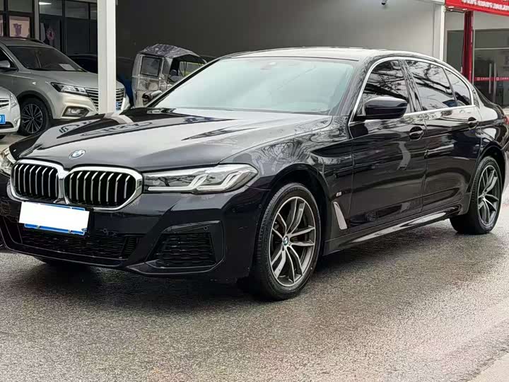 Фото 1 - BMW 5 Series