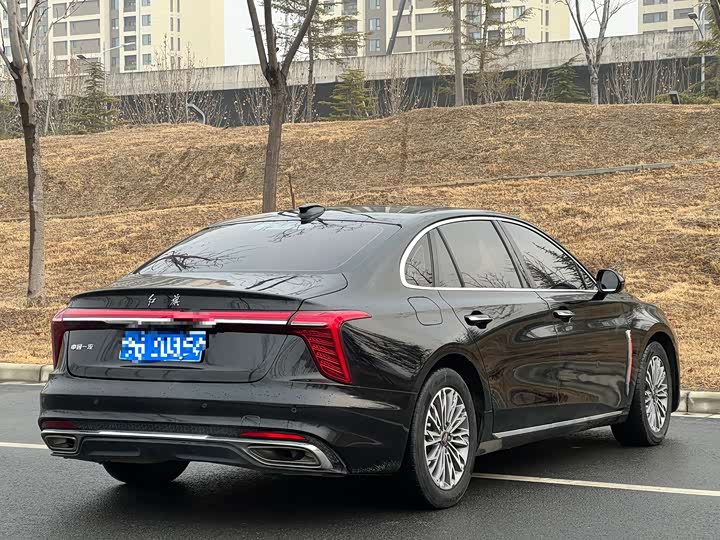 Фото 9 - Hongqi H5