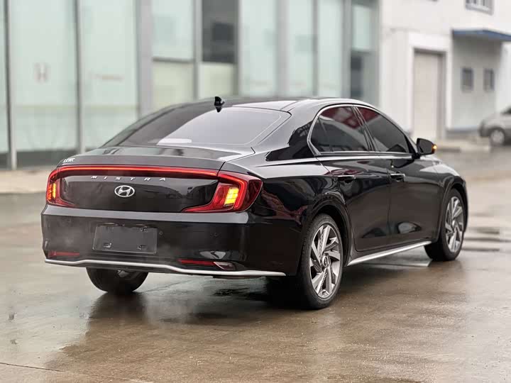 Фото 7 - Hyundai Mistra