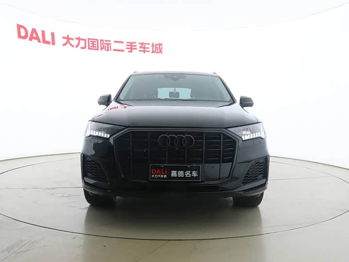 Фото 2 - Audi Q7