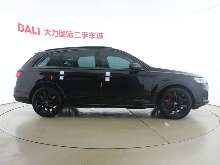 Фото 4 - Audi Q7