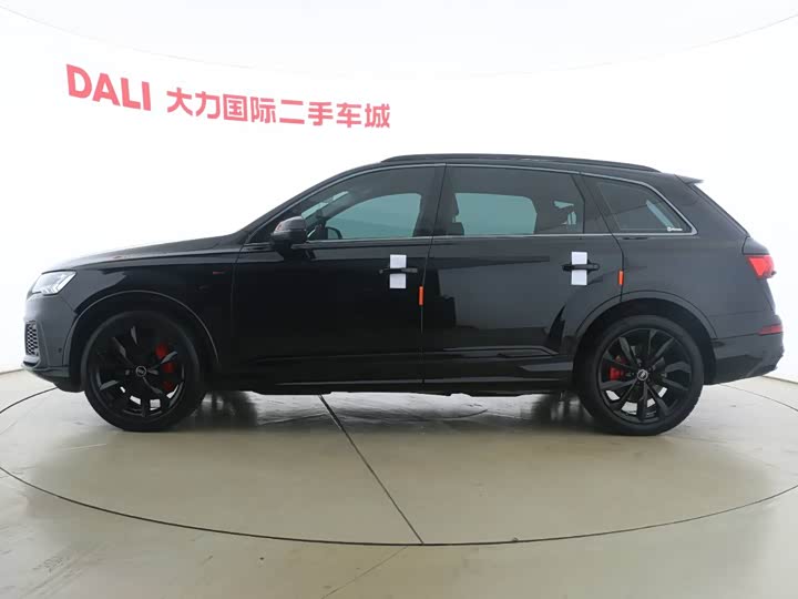 Фото 5 - Audi Q7