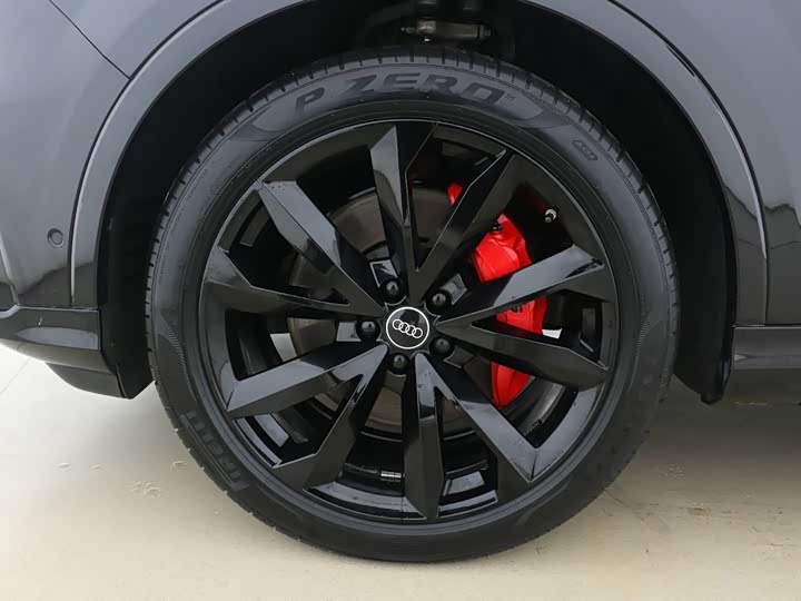 Фото 9 - Audi Q7