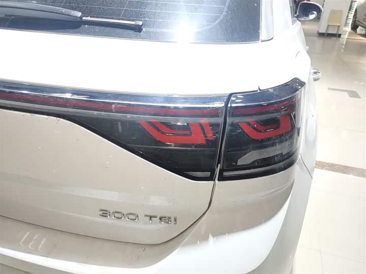 Фото 8 - Volkswagen T-Roc