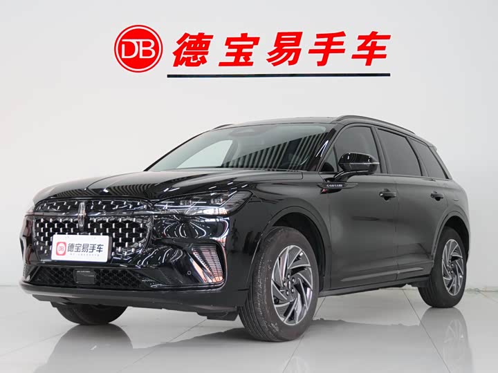 Фото 1 - Lincoln Corsair