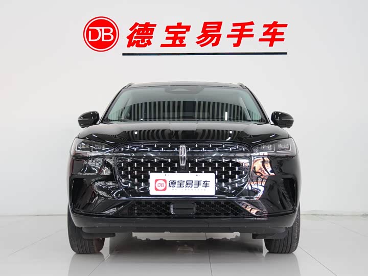 Фото 4 - Lincoln Corsair