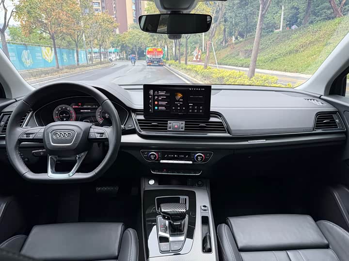 Фото 4 - Audi Q5L