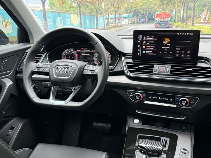 Фото 5 - Audi Q5L