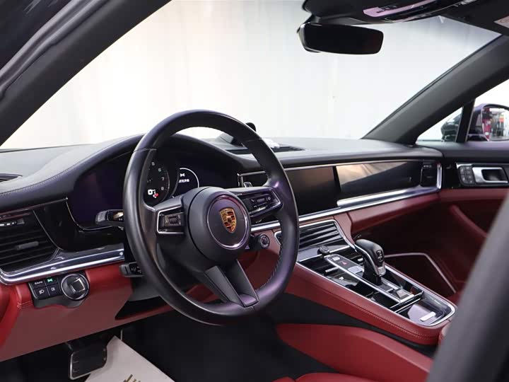 Фото 8 - Porsche Panamera