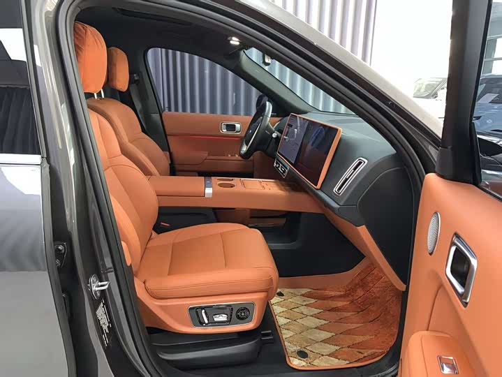 Фото 8 - LiXiang L8