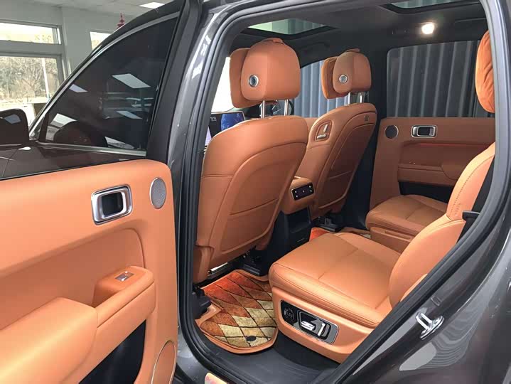 Фото 9 - LiXiang L8