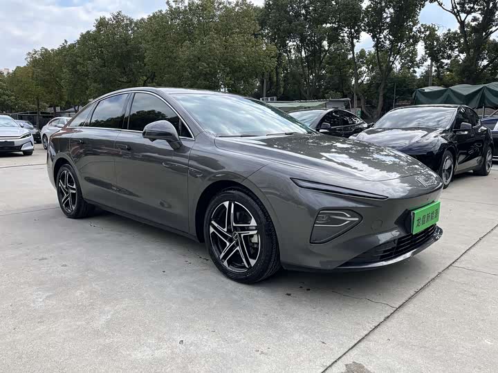Фото 2 - Roewe D7