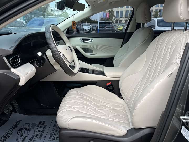 Фото 4 - Roewe D7