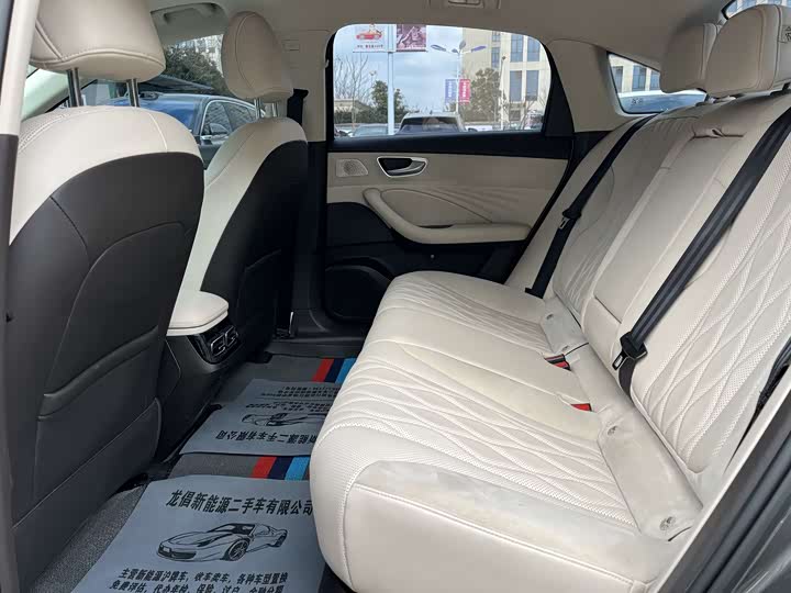 Фото 5 - Roewe D7