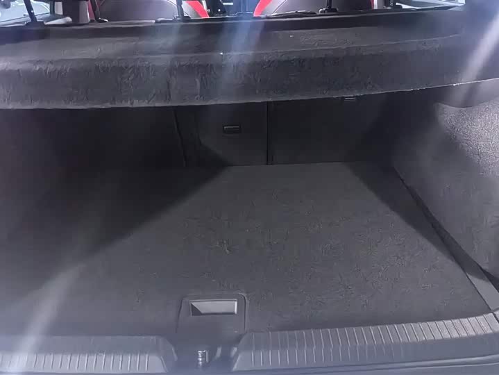 Фото 4 - Volkswagen Golf GTI