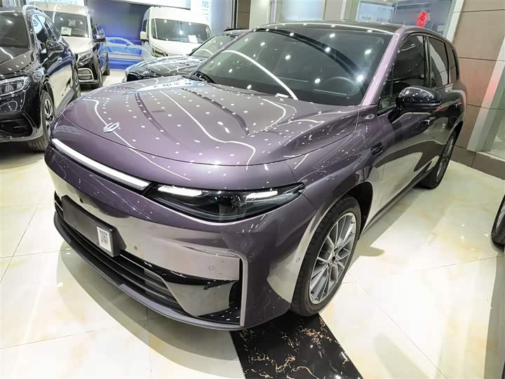 Фото 1 - Leapmotor C10