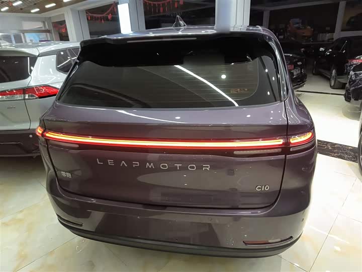 Фото 6 - Leapmotor C10