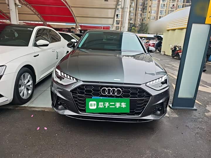 Фото 3 - Audi A4L