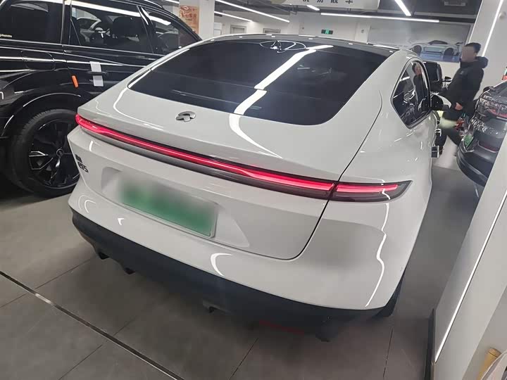 Фото 5 - Nio ET5