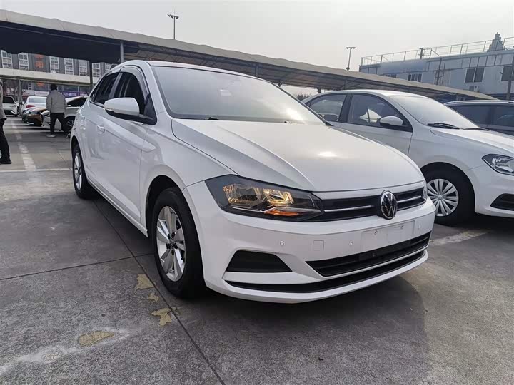 Фото 4 - Volkswagen Polo