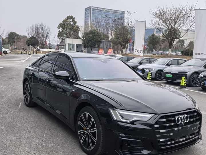 Фото 3 - Audi A6L