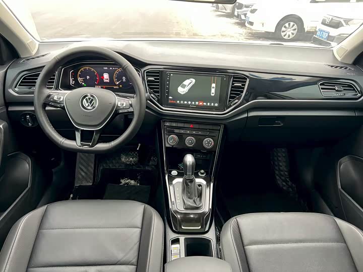 Фото 6 - Volkswagen T-Roc