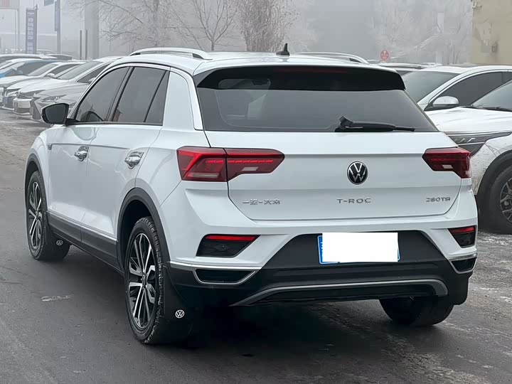 Фото 7 - Volkswagen T-Roc