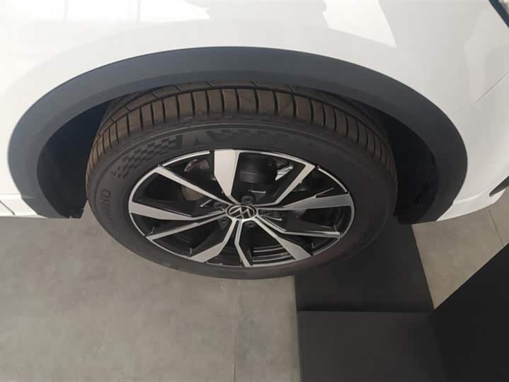 Фото 6 - Volkswagen T-Roc