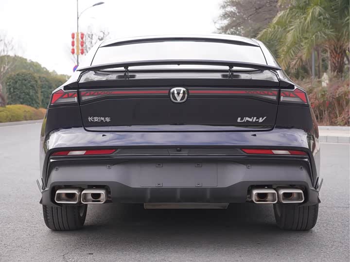 Фото 7 - Changan UNI-V