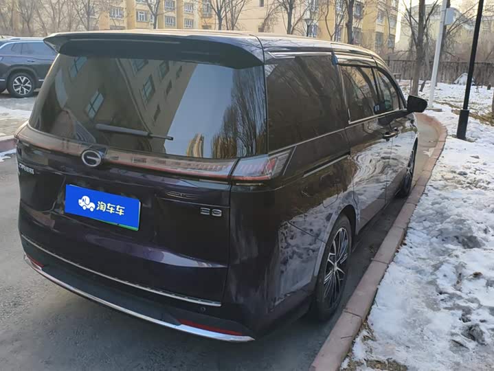 Фото 3 - GAC Trumpchi E8