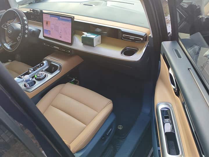 Фото 8 - GAC Trumpchi E8