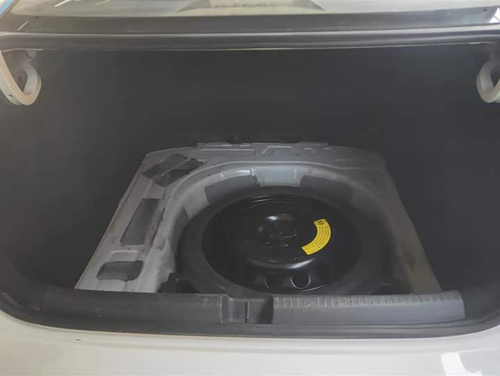 Фото 4 - Volkswagen Lavida