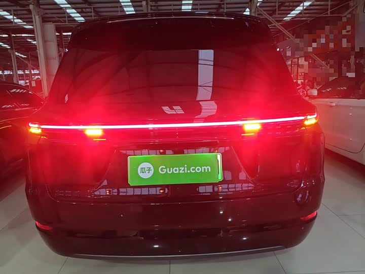 Фото 6 - LiXiang L9