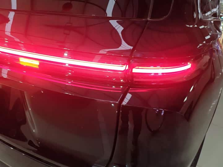 Фото 8 - LiXiang L9