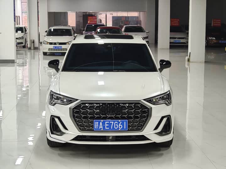 Фото 2 - Audi Q3