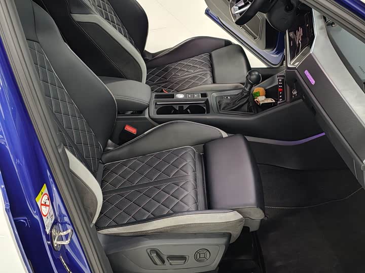 Фото 7 - Audi Q3