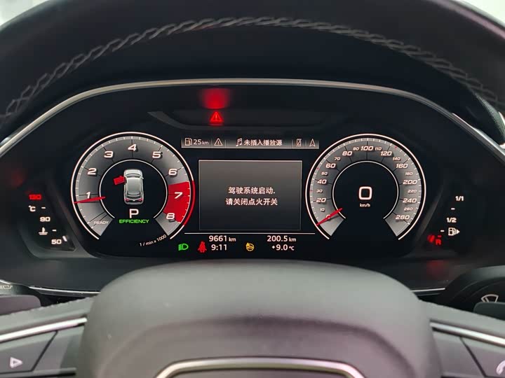 Фото 9 - Audi Q3