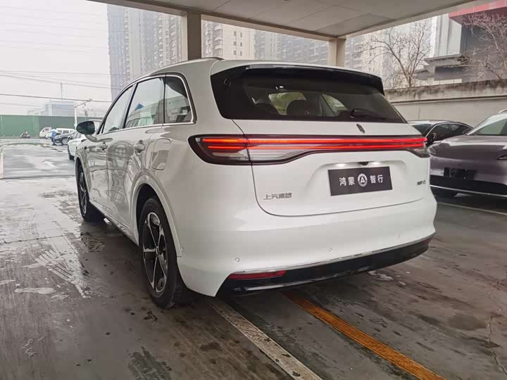 Фото 3 - Shangjie (Huawei × SAIC) H5