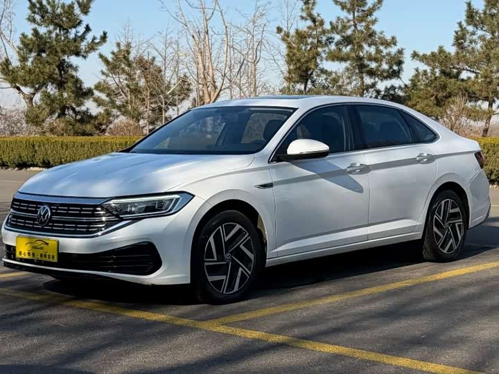 Фото 1 - Volkswagen Sagitar L