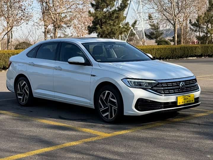 Фото 3 - Volkswagen Sagitar L