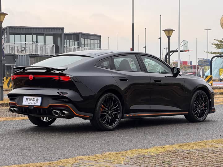 Фото 6 - Changan UNI-V