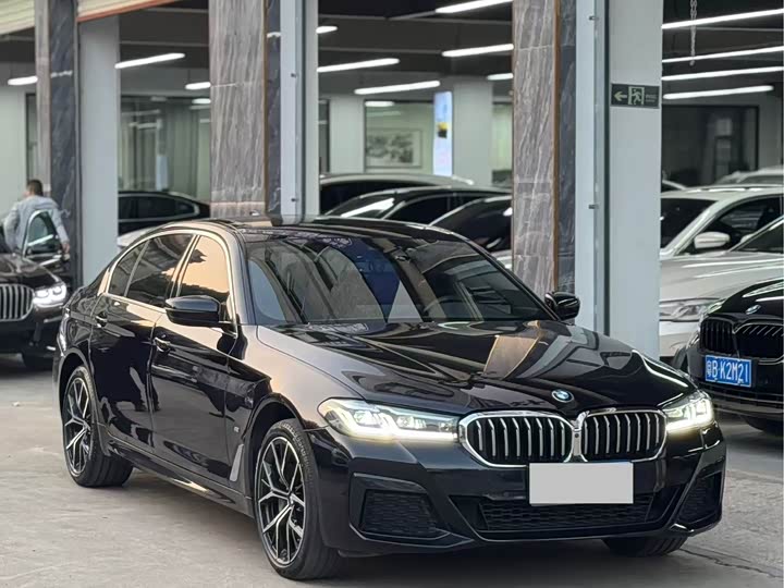 Фото 3 - BMW 5 Series