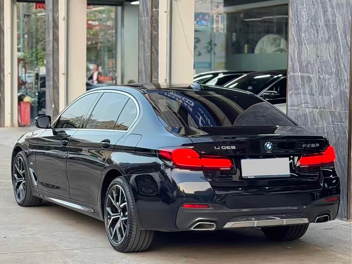 Фото 7 - BMW 5 Series