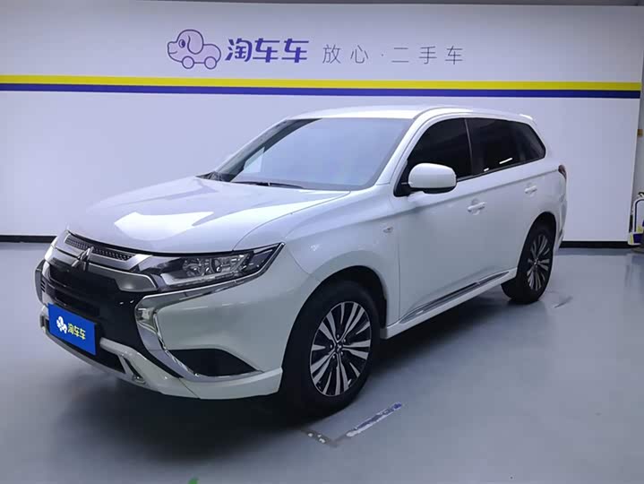 Фото 1 - Mitsubishi Outlander